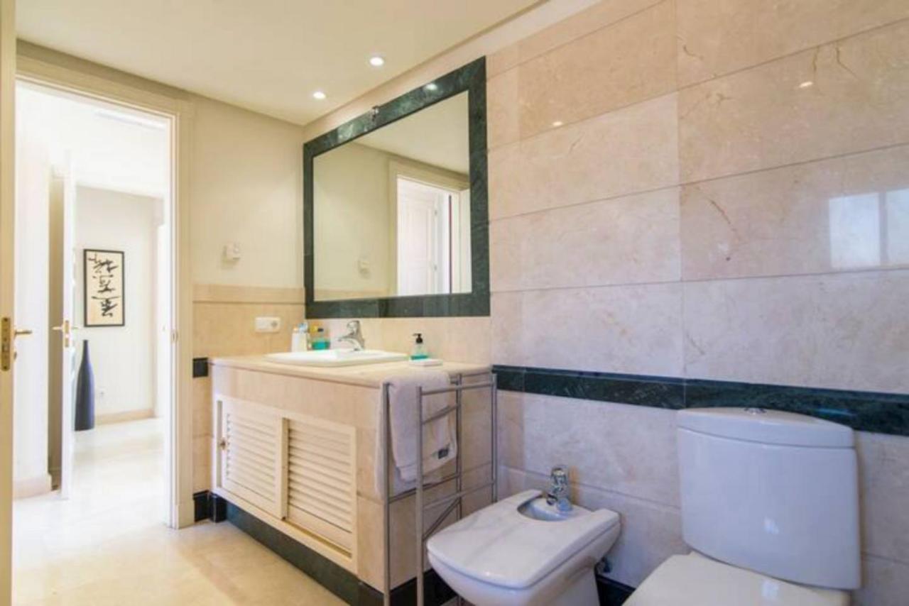 Appartement Vacation I Duplex Con Encanto Bahia, 280m2 Duplex Penthouse, Luxury Complex, A Minute From The Beach, 24-7 Security, In Town Marbellac